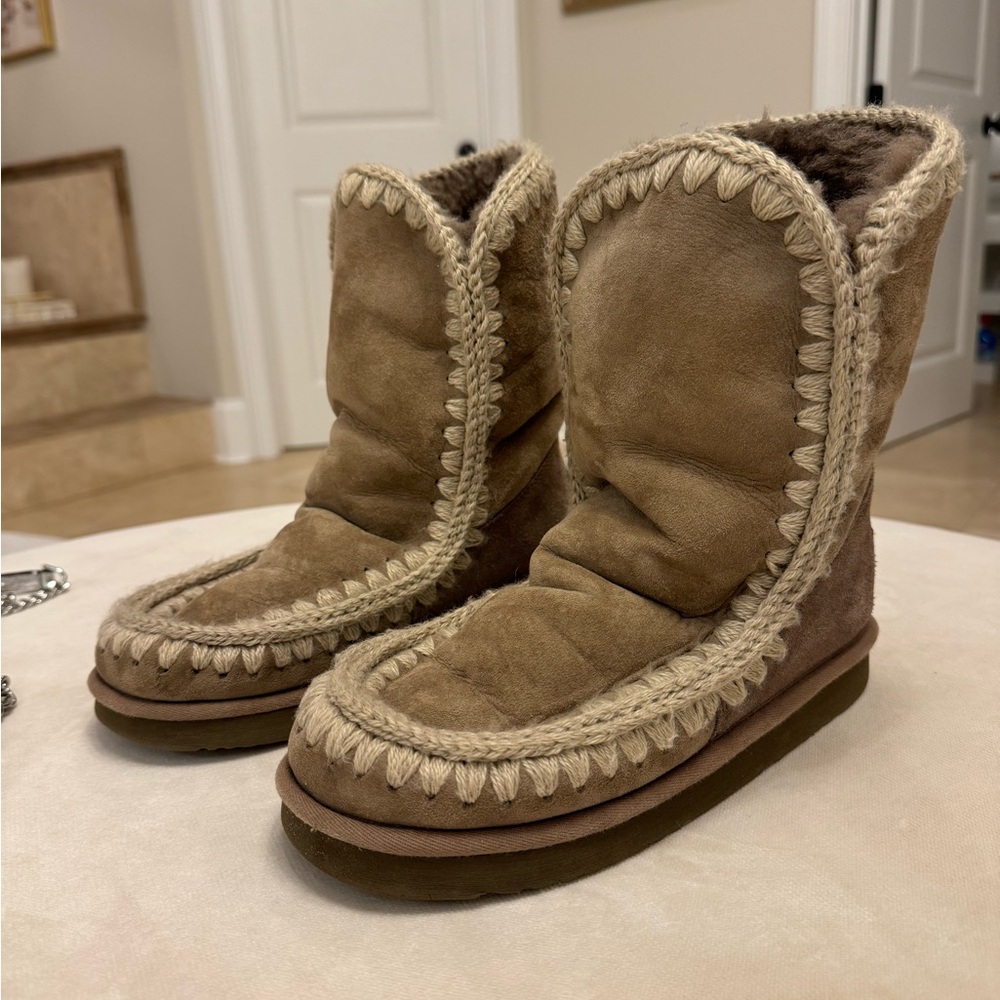 Mou Eskimo sheepskin boots lightly worn - Picture 3 of 6
